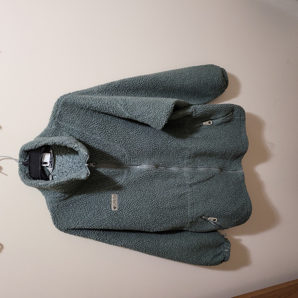 Columbia,  zipup fleece, zip close pockets, green, slightly used